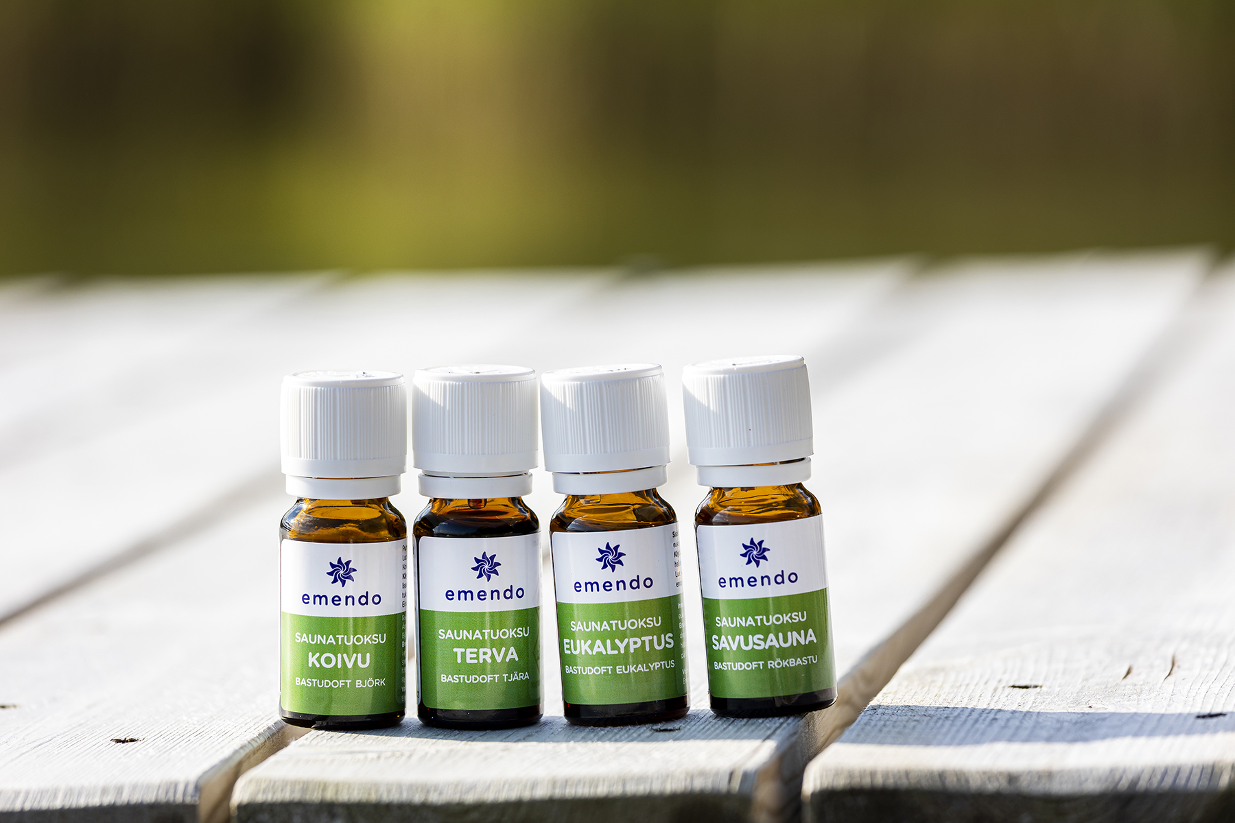 Bottles of Emendo sauna scents