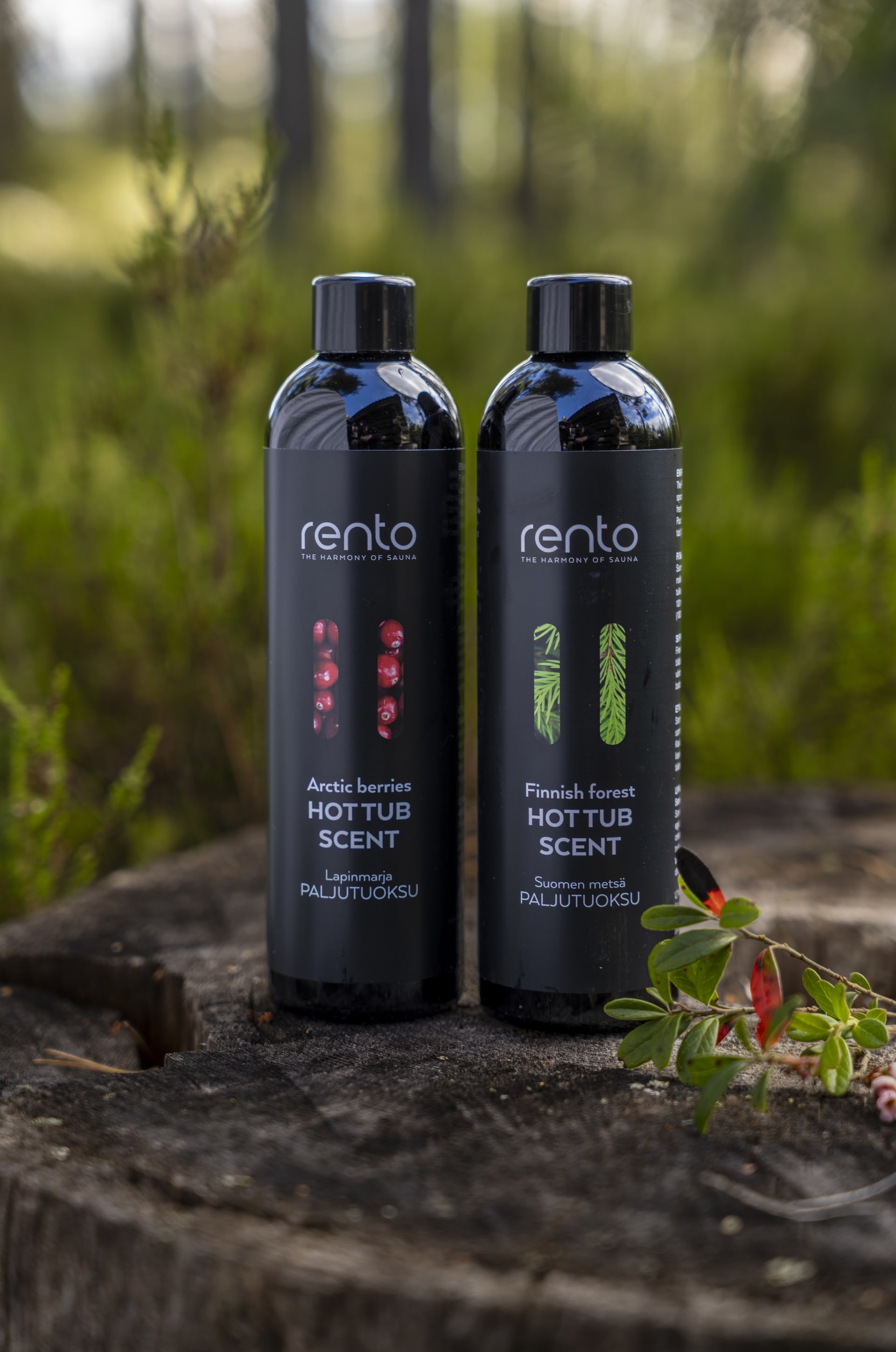 Rento hot tub scents: Arctic berries and Finnish forest