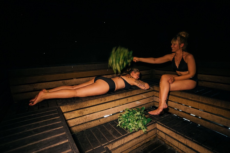 Revontulen Sauna Hopping